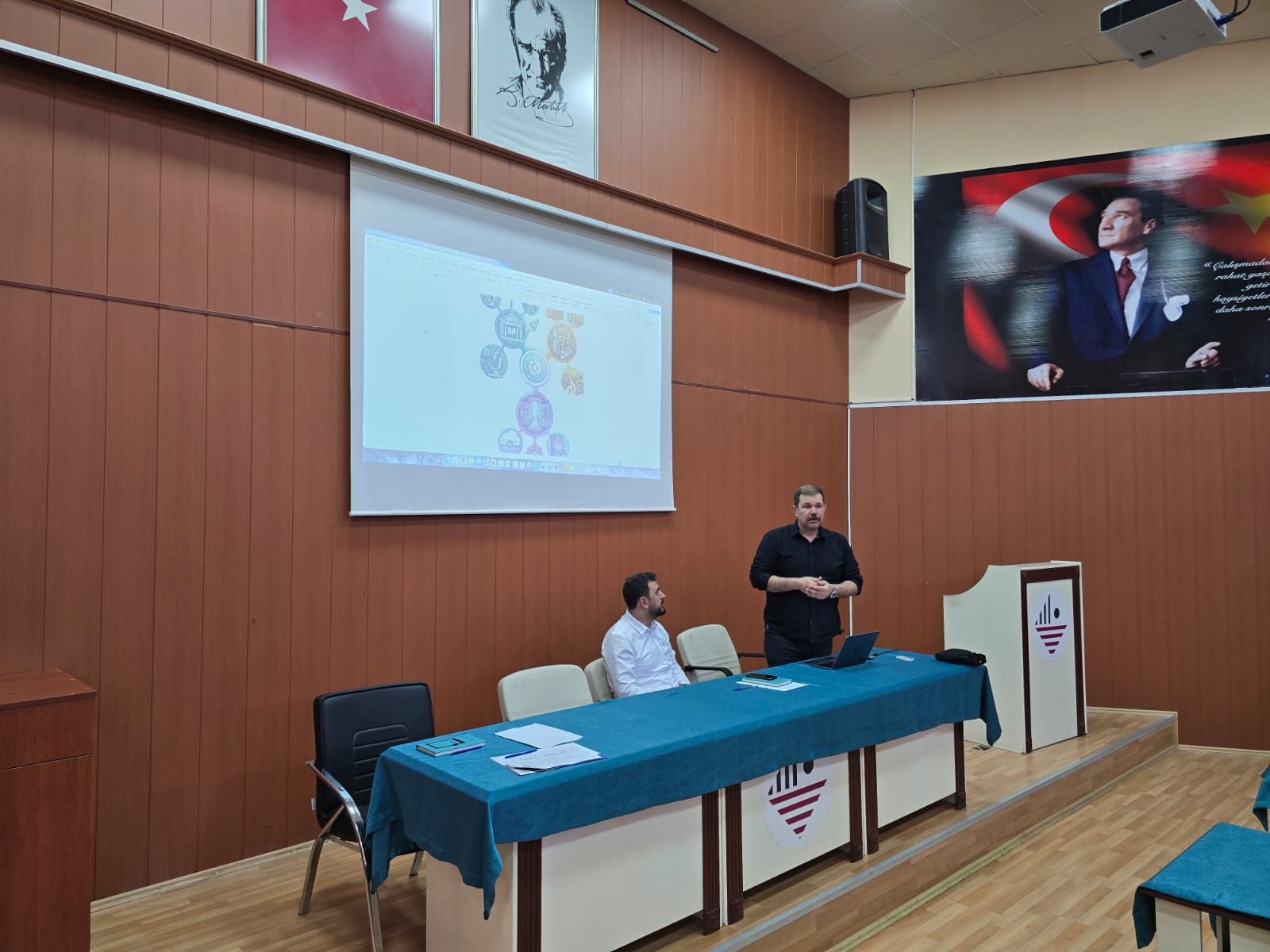 Fakültemizde Ders Değerlendirme Anketleri Konulu Hizmet İçi Eğitim Gerçekleştirildi